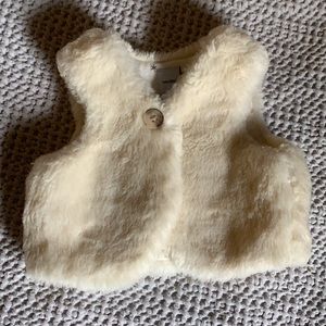 Baby gap faux fur vest